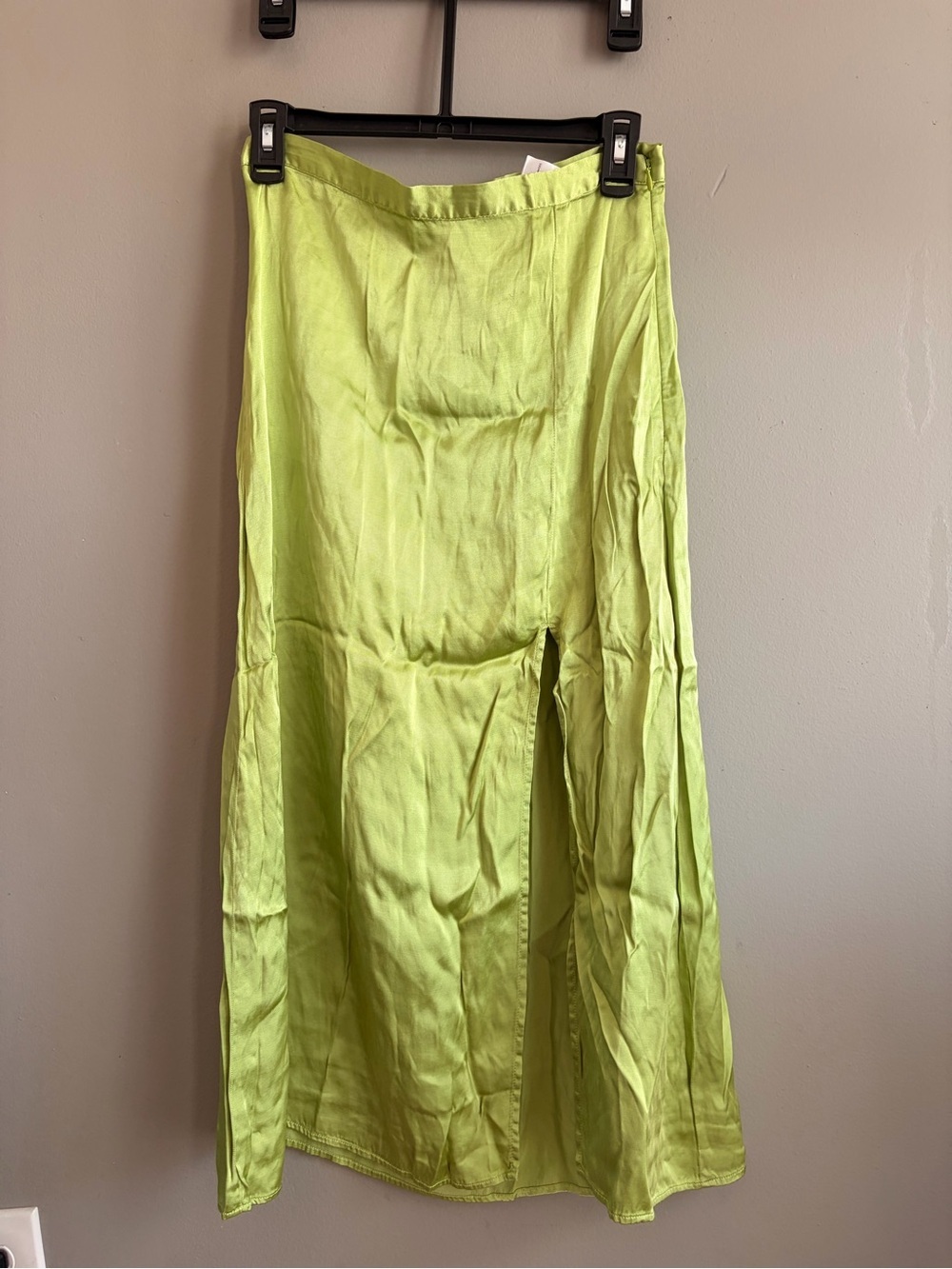 H&M Women’s Lime Green Satin Slip Skirt